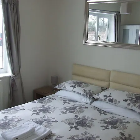 Long Chimneys Bed & Breakfast-3